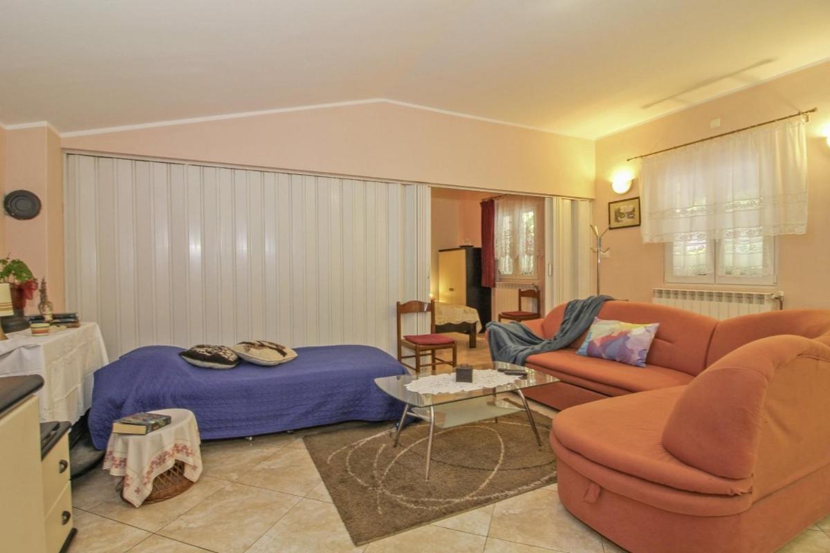Dalibor in Jakačići - Haus für 2-4 Personen Gračišće Exterior foto